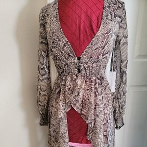 SOLDLive 4 Truth Forever 21 sheer snake hi lo blouse sz small